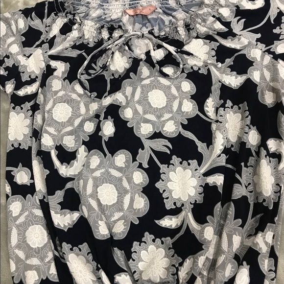 SJS Navy & Grey Blouse 
Size Medium 8 - 10
Stretch - Picture 6 of 11